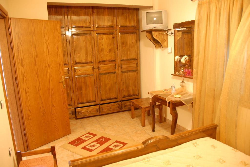 Dione Apartments อูรานูโปลี ห้อง รูปภาพ